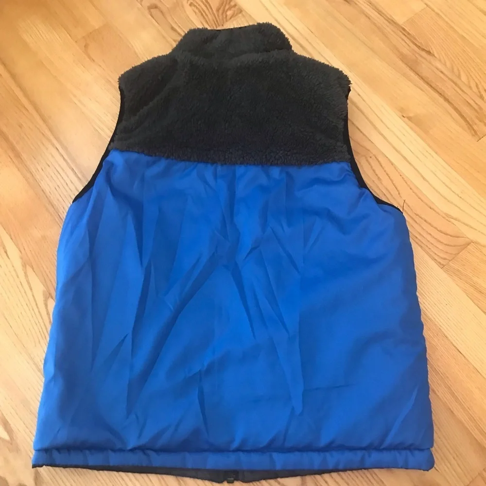 Buffalo David Bitton gray Camo blue Reversible Vest Boys size med small 7/8 7 8